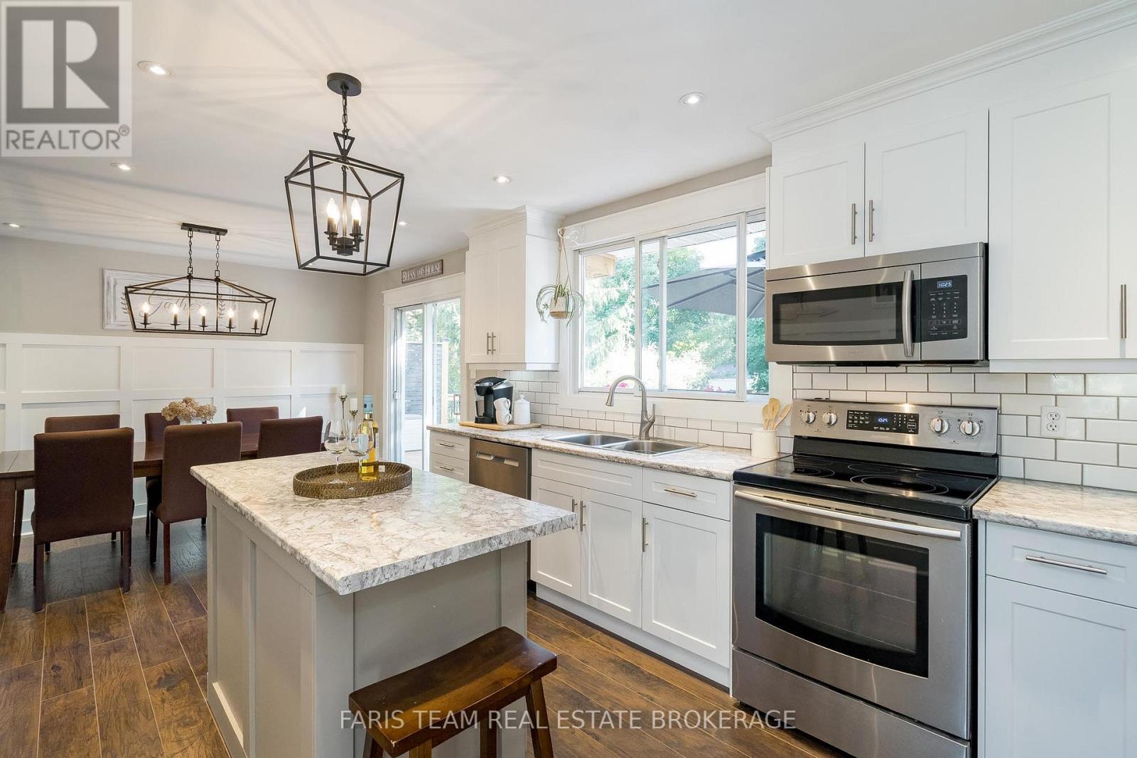 229 Cox Mill Road, Barrie (Painswick North), Ontario  L4N 4G7 - Photo 7 - S12407087