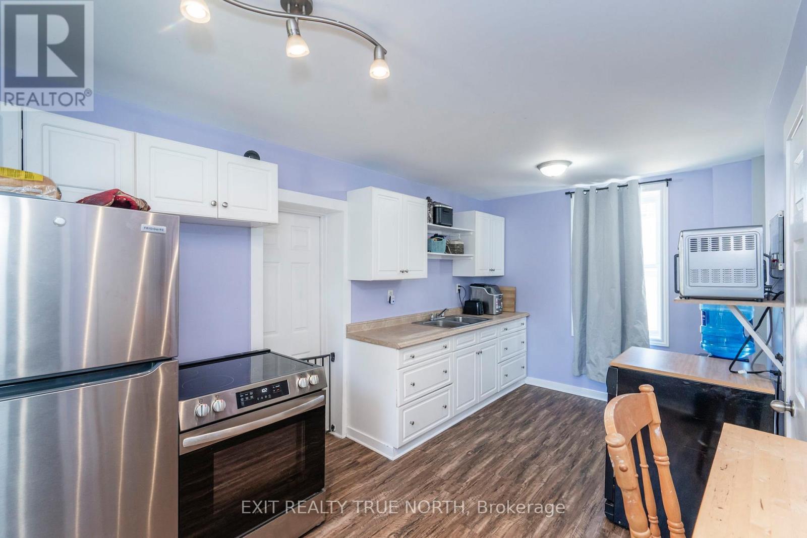 192 Manly Street, Midland, Ontario  L4R 3C2 - Photo 3 - S12407126