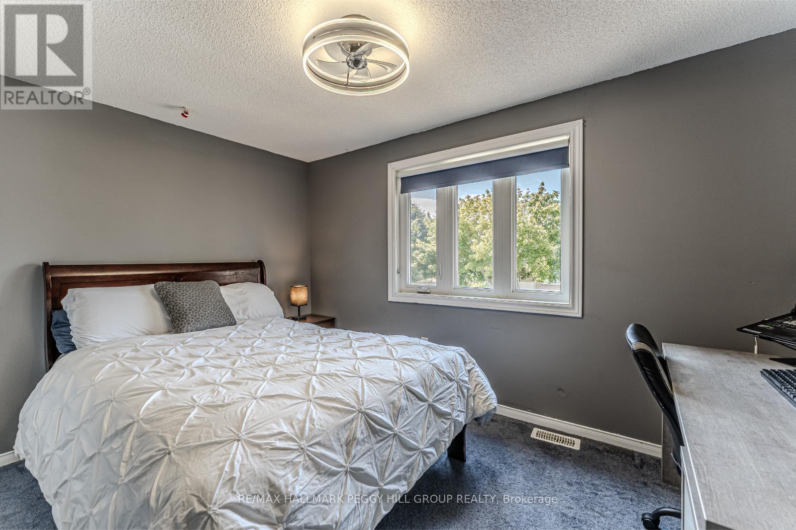 1 Wessenger Drive, Barrie, Ontario  L4N 8R8 - Photo 6 - S12407157