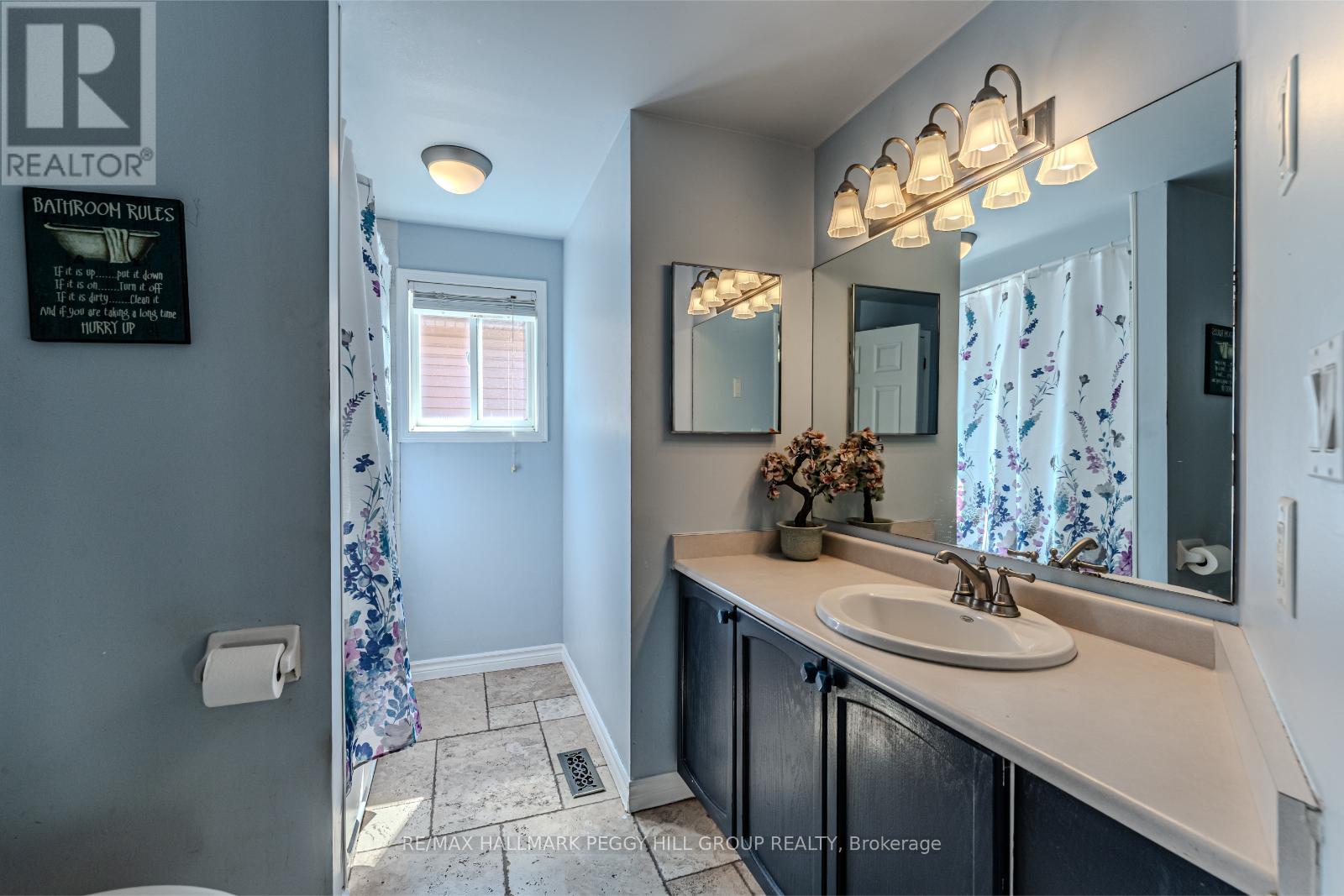 1 Wessenger Drive, Barrie, Ontario  L4N 8R8 - Photo 7 - S12407157
