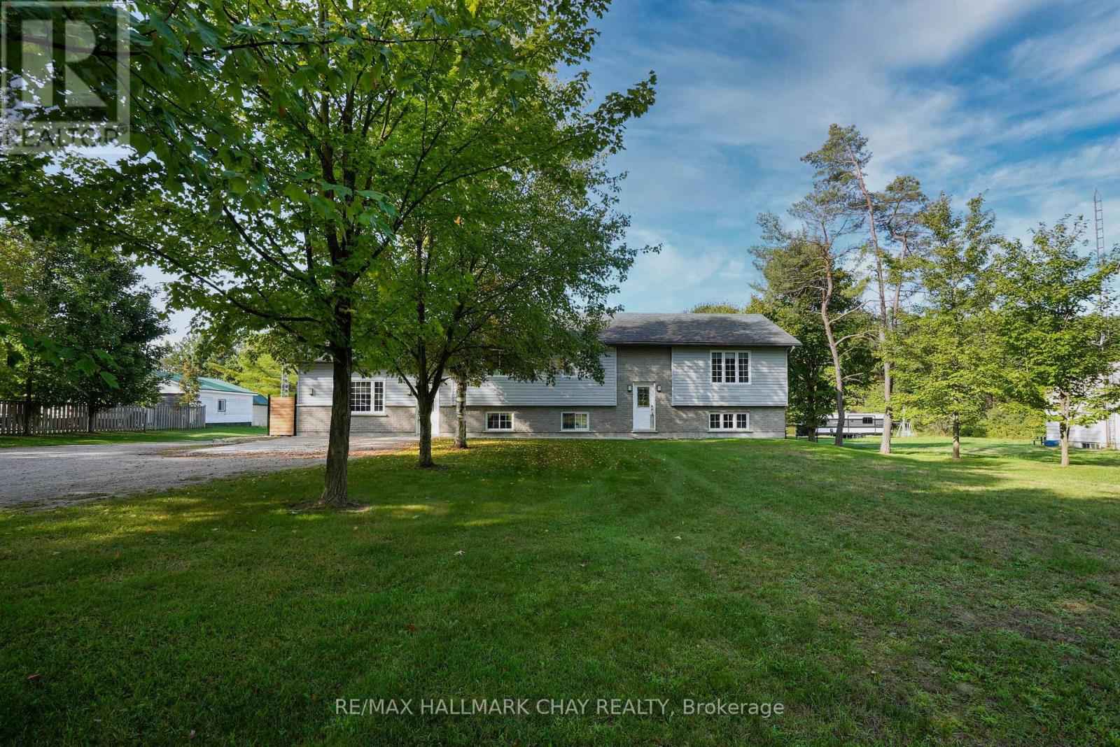 3524 Penetanguishene Road, Oro-Medonte (Craighurst), Ontario  L4M 4Y8 - Photo 1 - S12407183