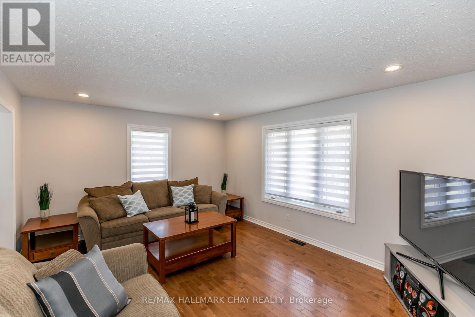 3524 Penetanguishene Road, Oro-Medonte (Craighurst), Ontario  L4M 4Y8 - Photo 6 - S12407183