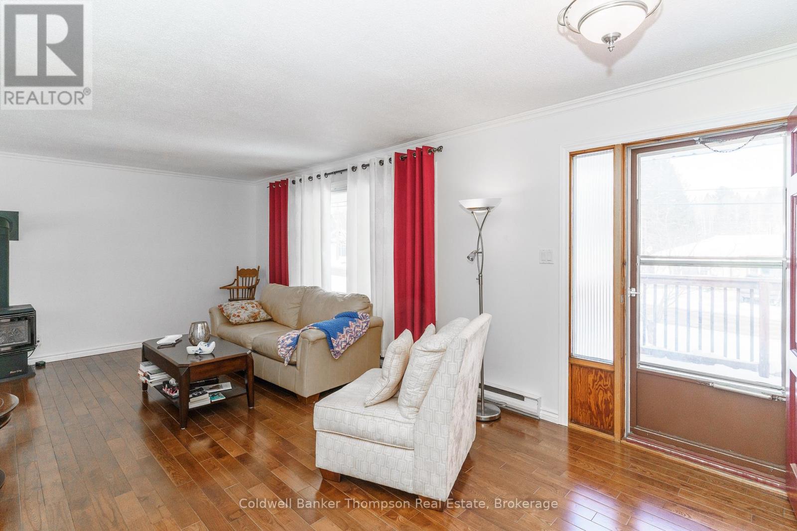 234 Yonge Street, Burk's Falls, Ontario  P0A 1C0 - Photo 19 - X12078423