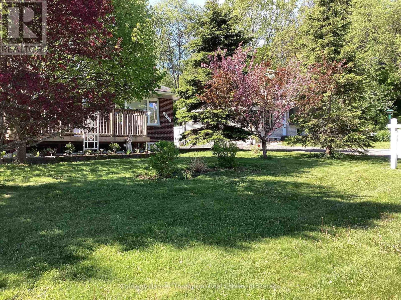 234 Yonge Street, Burk's Falls, Ontario  P0A 1C0 - Photo 41 - X12078423