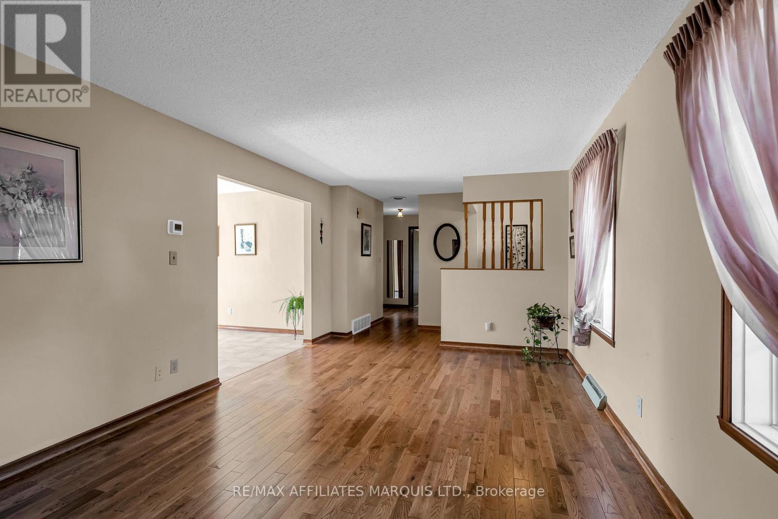 1908 Concorde Avenue, Cornwall, Ontario  K6H 6M7 - Photo 8 - X12407302