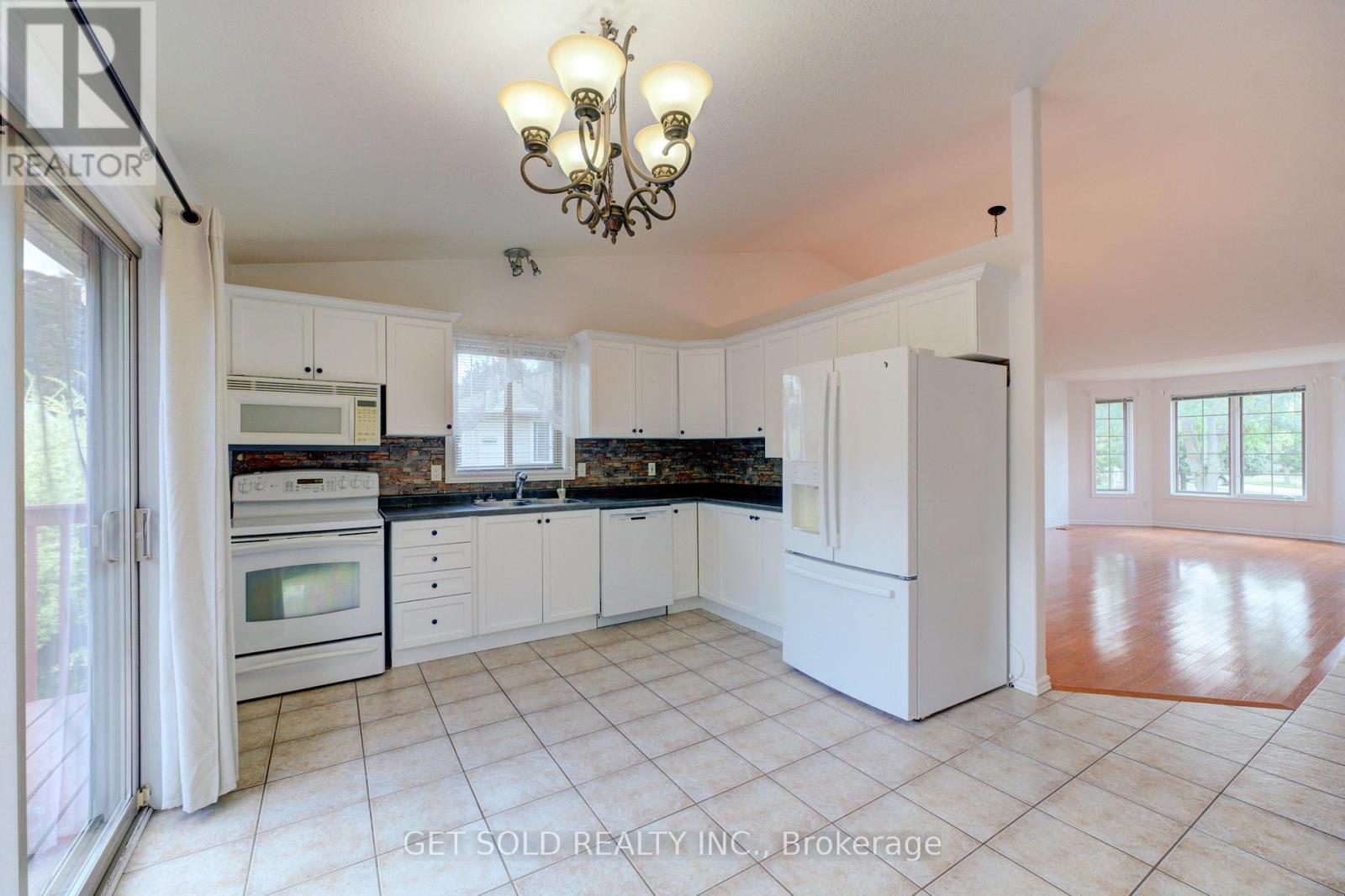 40 Jo Whitney Court, Brantford, Ontario  N3T 6N9 - Photo 12 - X12392121