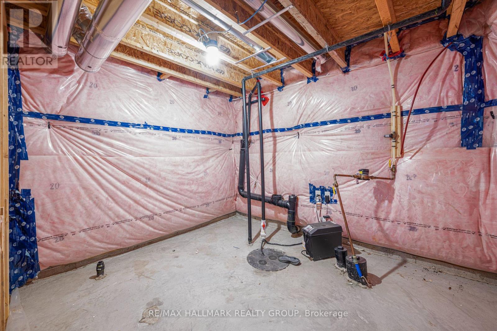 2307 Watercolours Way, Ottawa, Ontario  K2J 5P5 - Photo 35 - X12360119