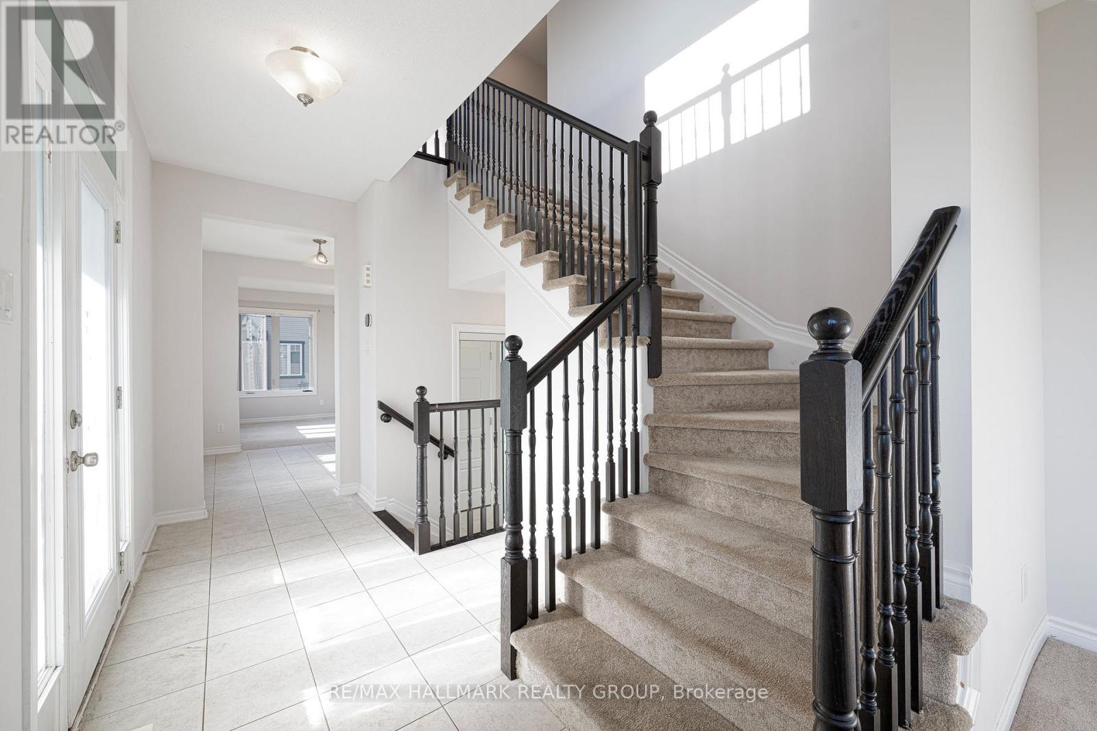 2307 Watercolours Way, Ottawa, Ontario  K2J 5P5 - Photo 9 - X12360119