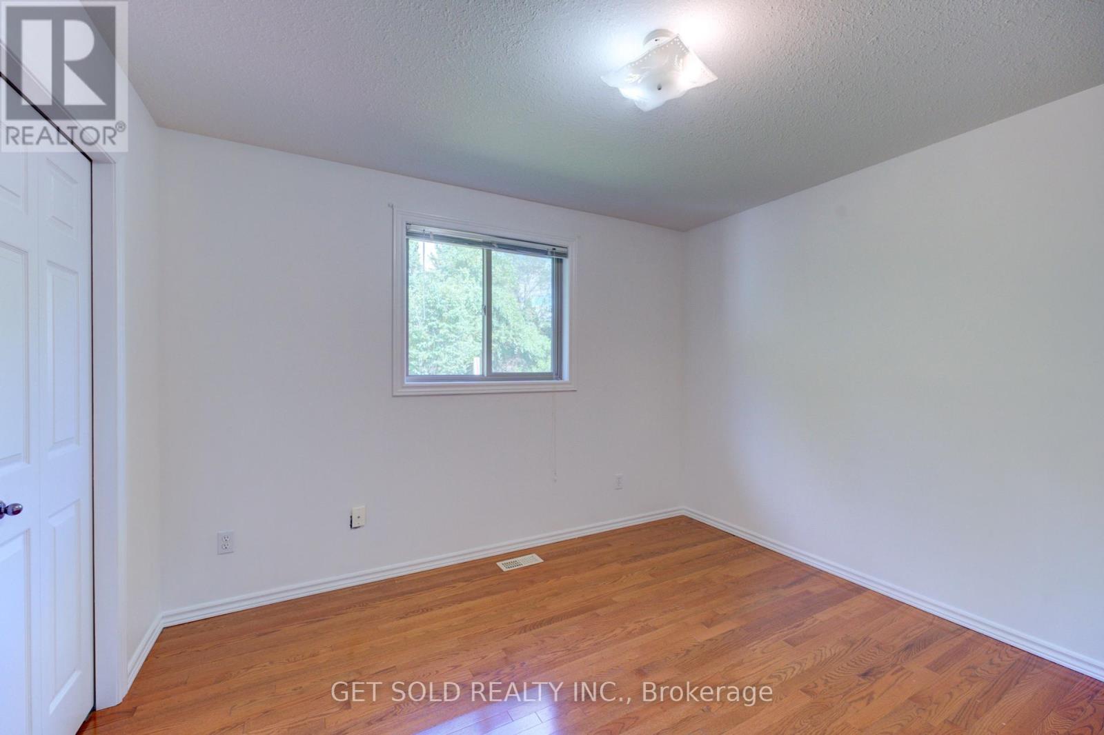 40 Jo Whitney Court, Brantford, Ontario  N3T 6N9 - Photo 24 - X12392121