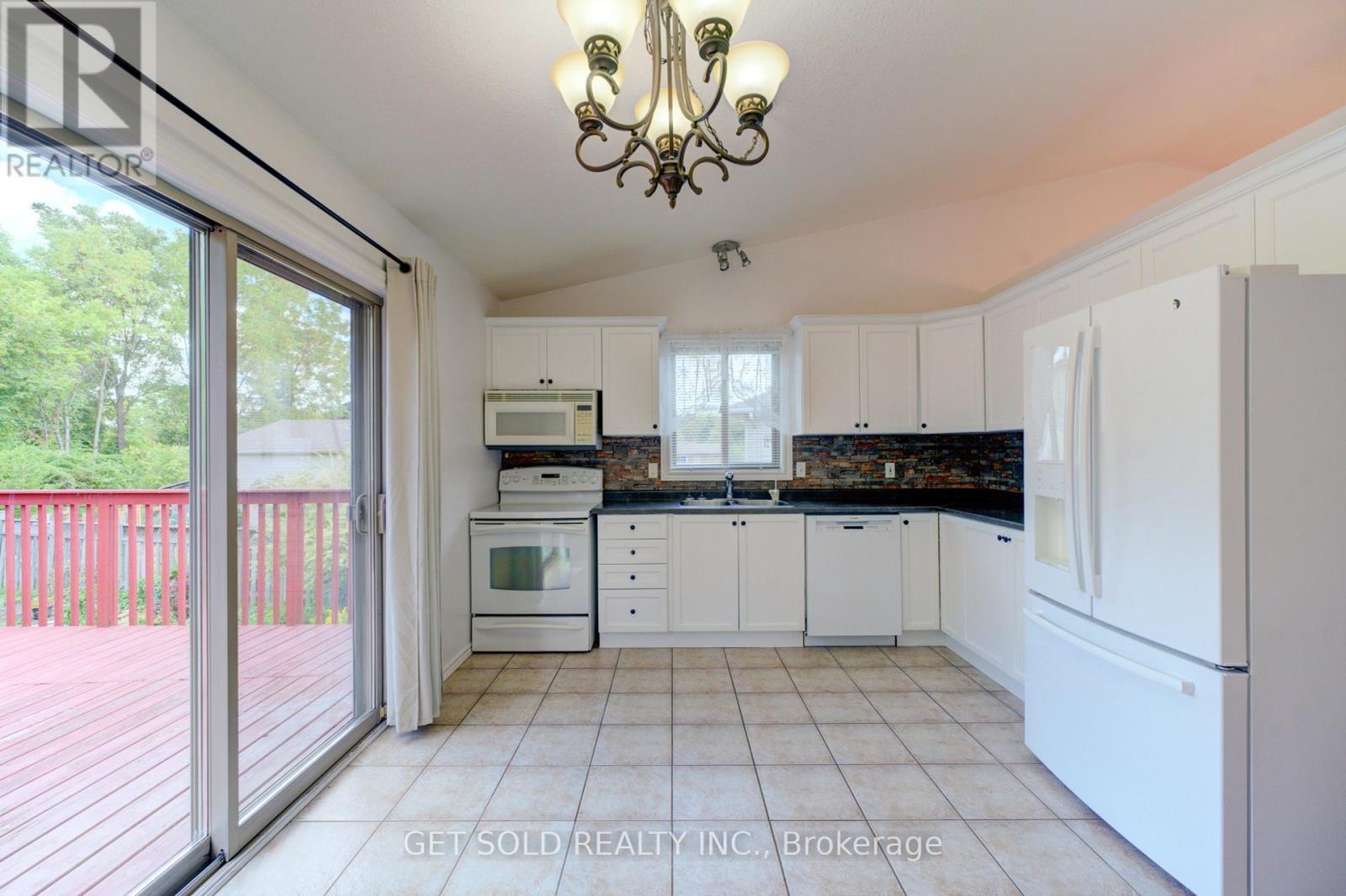 40 Jo Whitney Court, Brantford, Ontario  N3T 6N9 - Photo 11 - X12392121