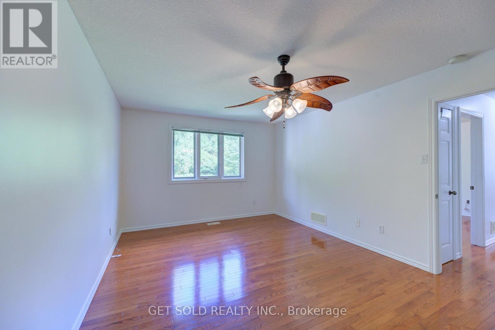 40 Jo Whitney Court, Brantford, Ontario  N3T 6N9 - Photo 19 - X12392121
