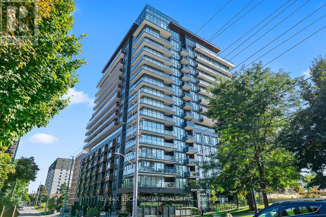 1012 - 21 PARK STREET E, Mississauga, Ontario