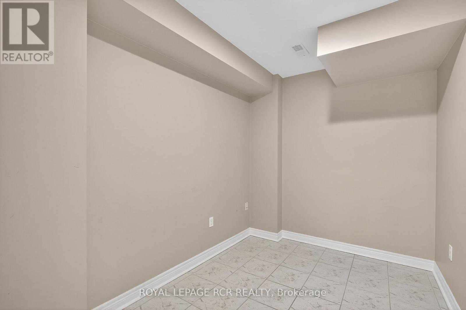 97 Riverwood Terrace, Caledon, Ontario  L7E 1S6 - Photo 28 - W12407147