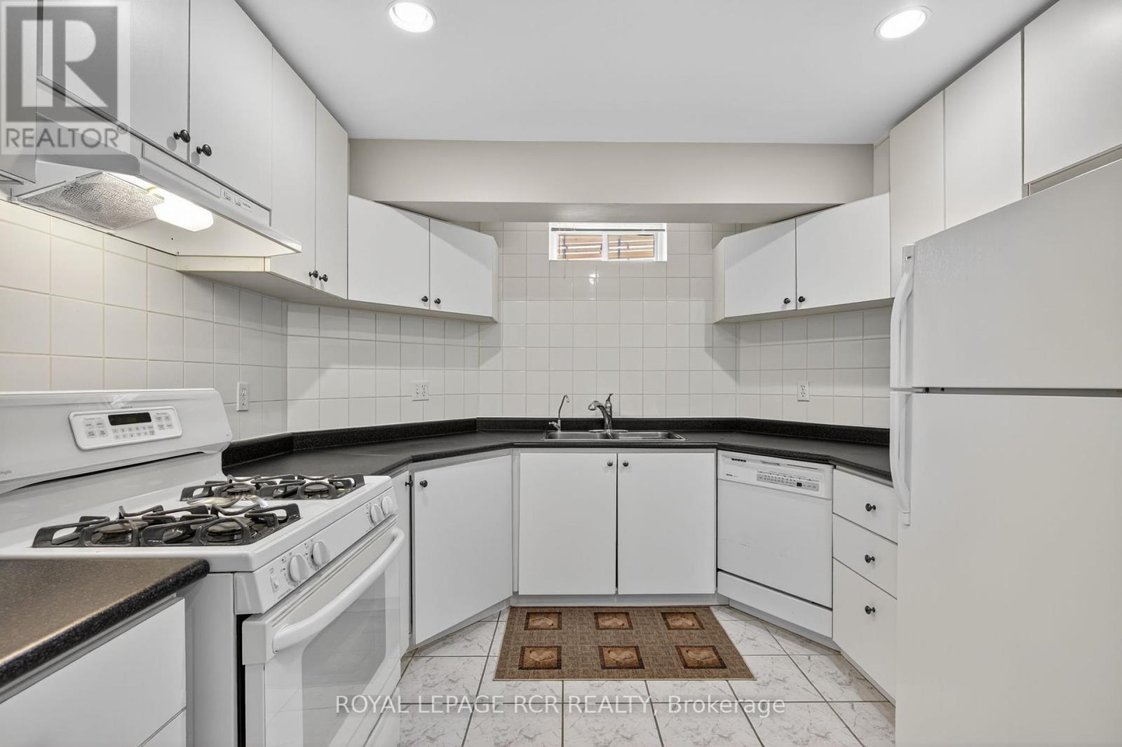 97 Riverwood Terrace, Caledon, Ontario  L7E 1S6 - Photo 31 - W12407147