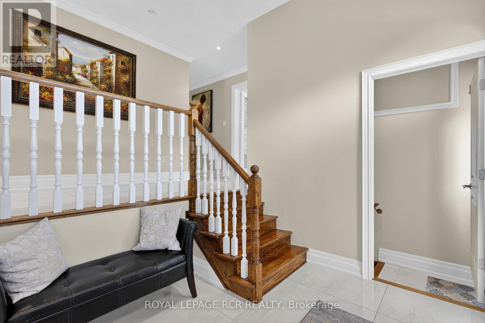 97 Riverwood Terrace, Caledon, Ontario  L7E 1S6 - Photo 7 - W12407147