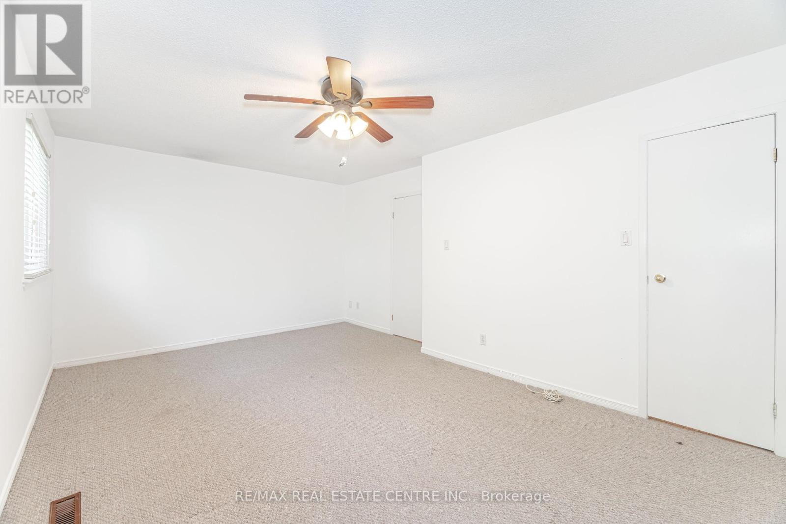 122 Moregate Crescent, Brampton, Ontario  L6S 3K9 - Photo 24 - W12407201