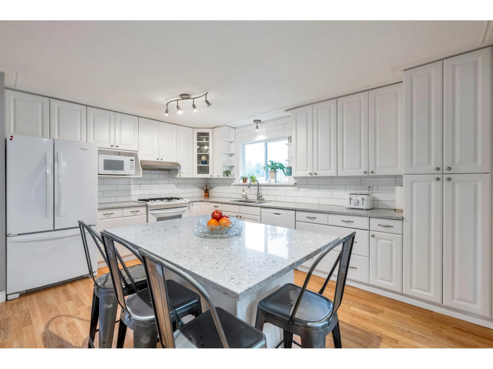 1734 196 Street, Langley, British Columbia  V2Z 2G4 - Photo 9 - R3039290