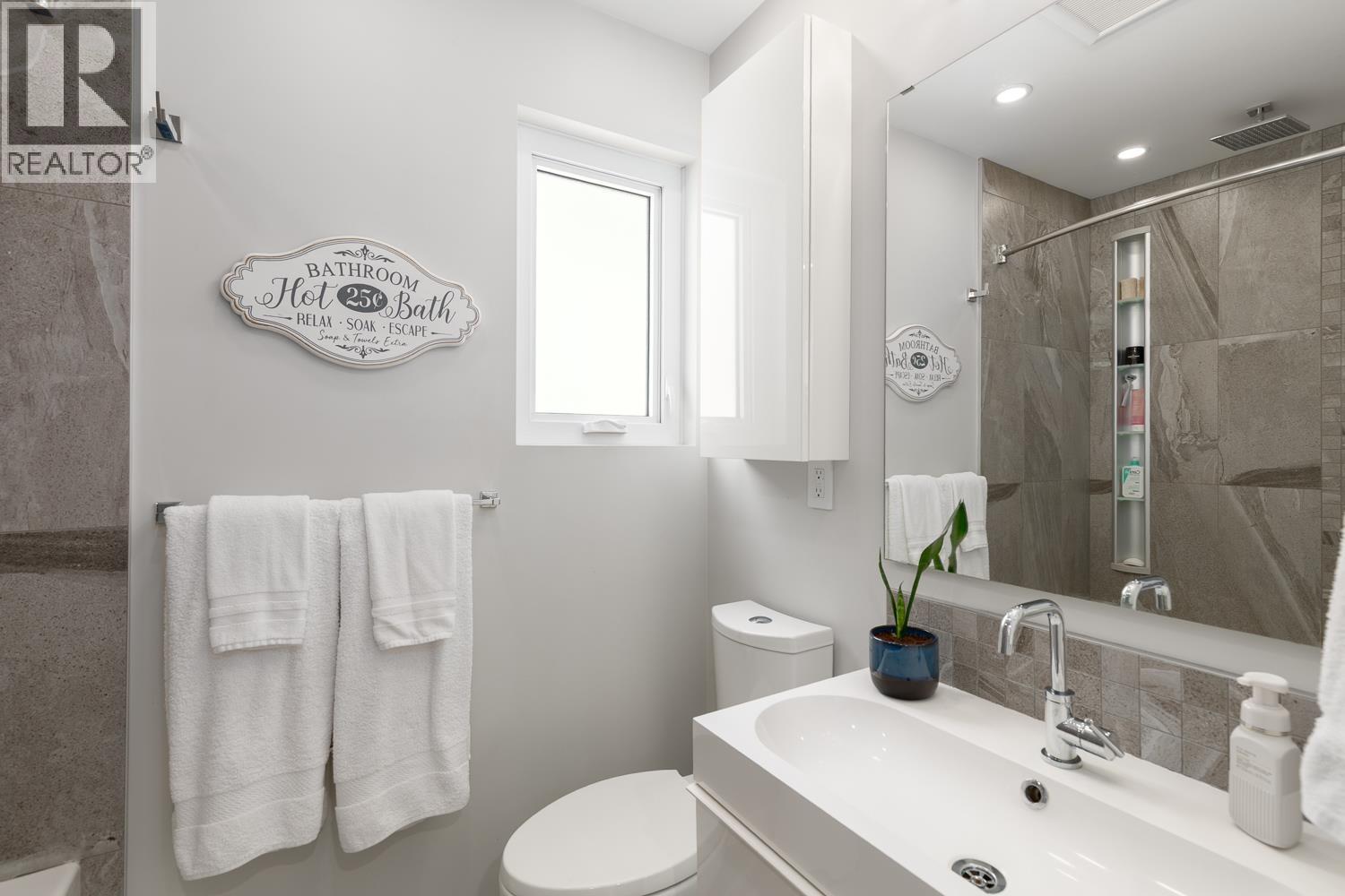 3812 Garden Grove Drive, Burnaby, British Columbia  V5G 4A7 - Photo 19 - R3042662