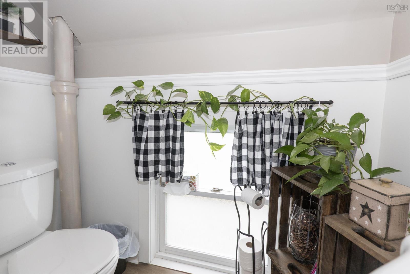 26 Starr Street, Springhill, Nova Scotia  B0M 1X0 - Photo 28 - 202523472