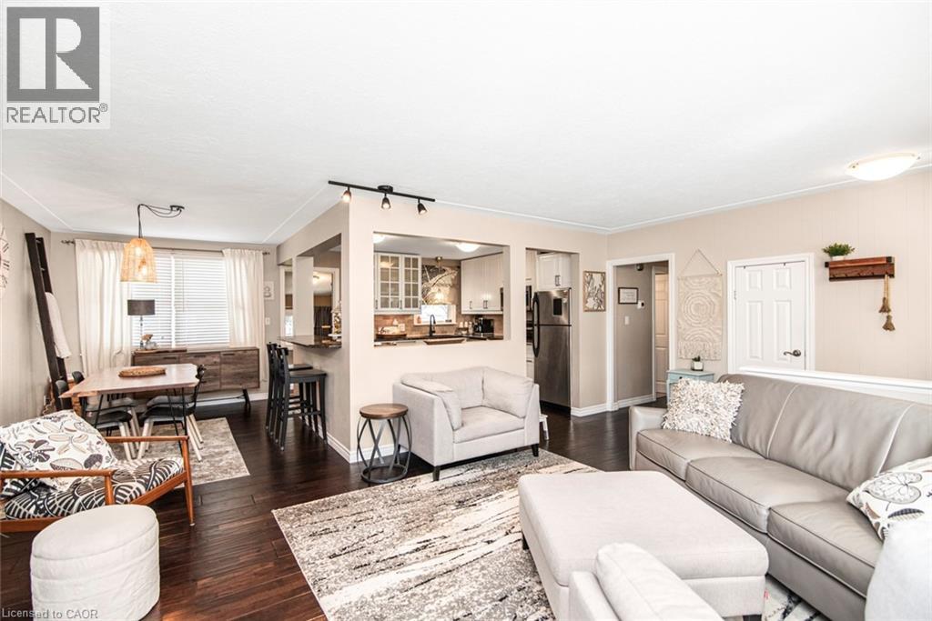 8 Craig Boulevard, Grimsby, Ontario  L3M 4C1 - Photo 4 - 40770456