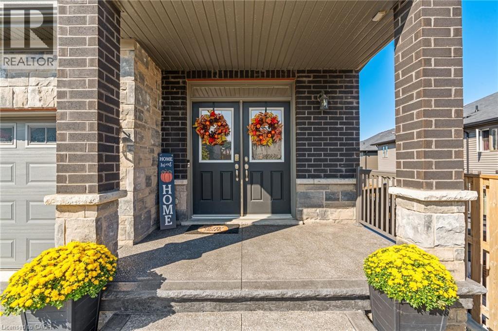 4087 Healing Street, Beamsville, Ontario  L3J 0S3 - Photo 3 - 40770405