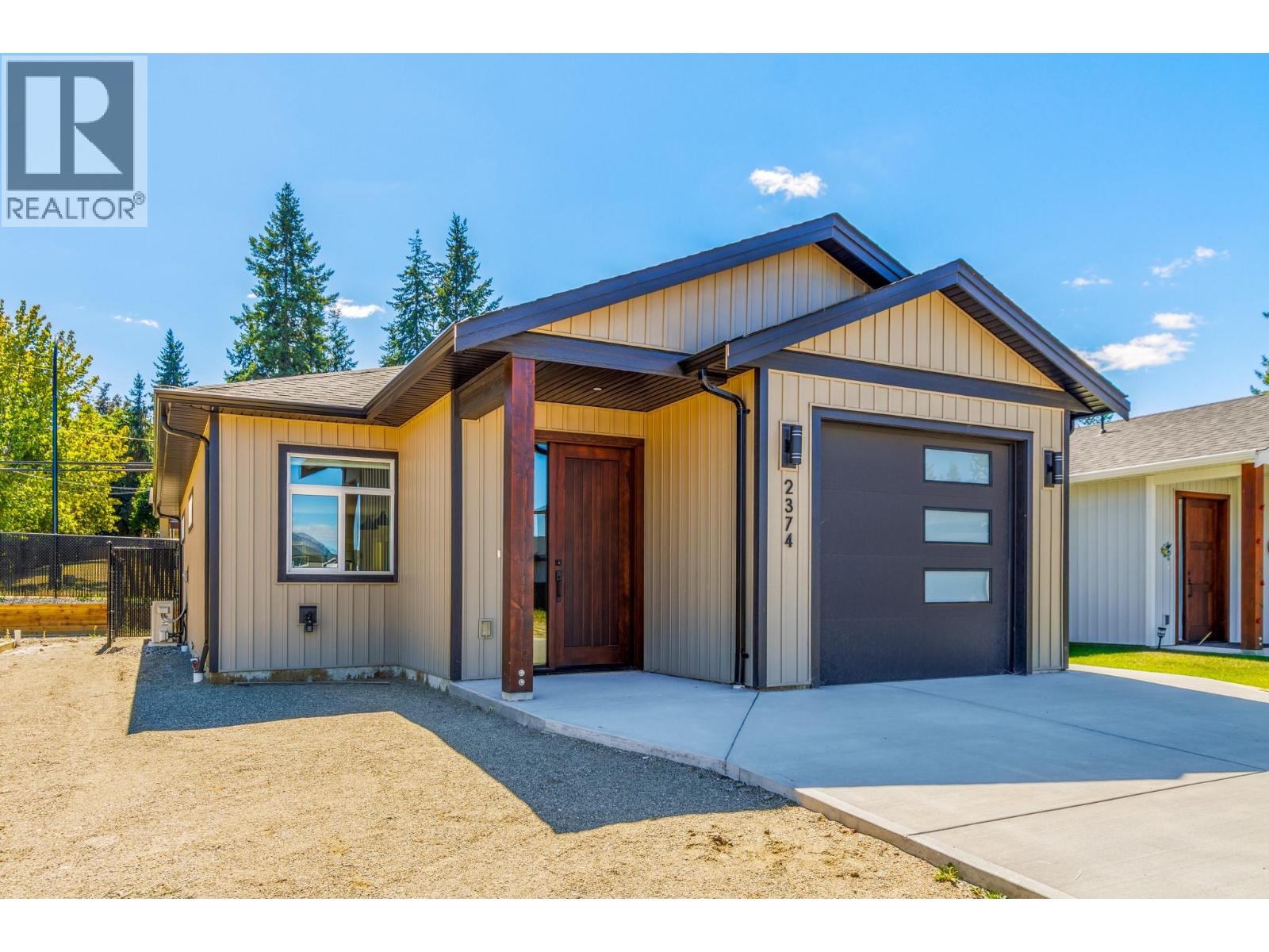 2374 6 Avenue SE, Salmon Arm, British Columbia