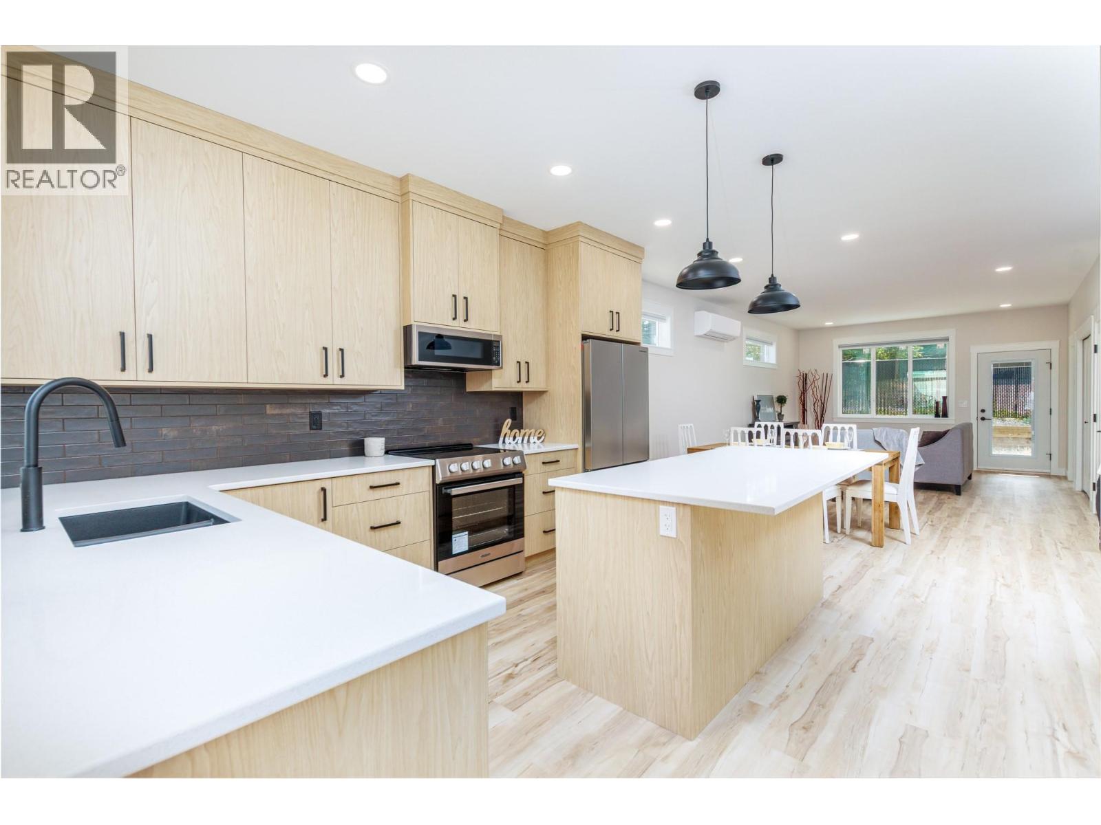 2374 6 Avenue Se, Salmon Arm, British Columbia  V1E 0H1 - Photo 16 - 10362954