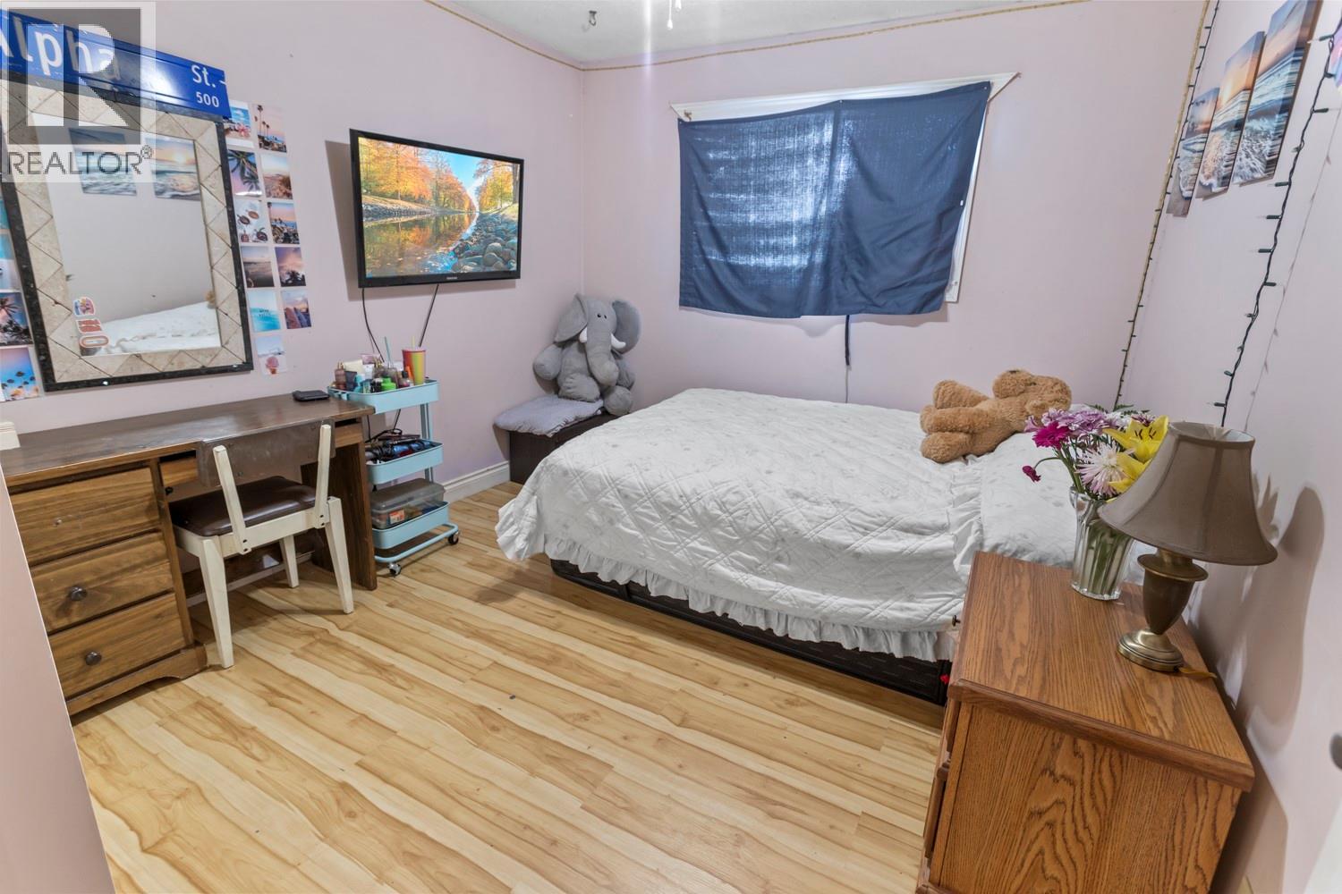 503 14th Avenue, Creston, British Columbia  V0B 1G4 - Photo 11 - 10362636