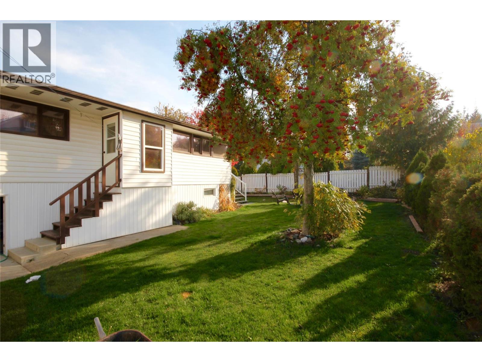 503 14th Avenue, Creston, British Columbia  V0B 1G4 - Photo 22 - 10362636