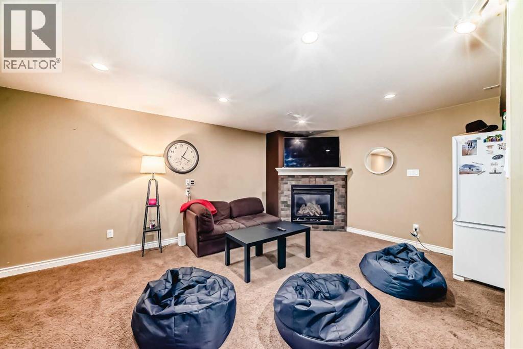 53 Wakefield Drive Sw, Calgary, Alberta  T3C 2W8 - Photo 24 - A2230901