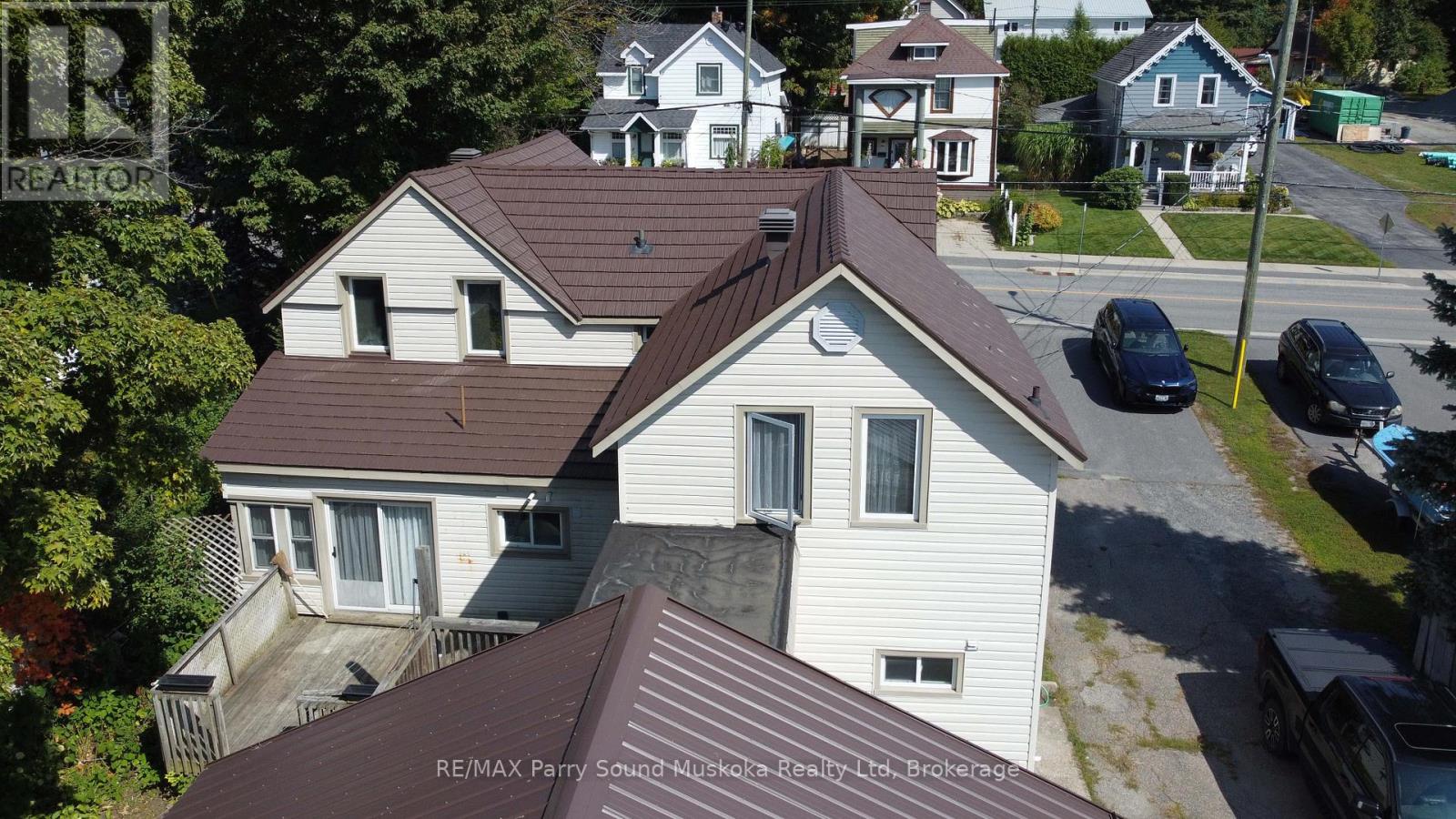 46 Waubeek Street, Parry Sound, Ontario  P2A 1C2 - Photo 13 - X12407401