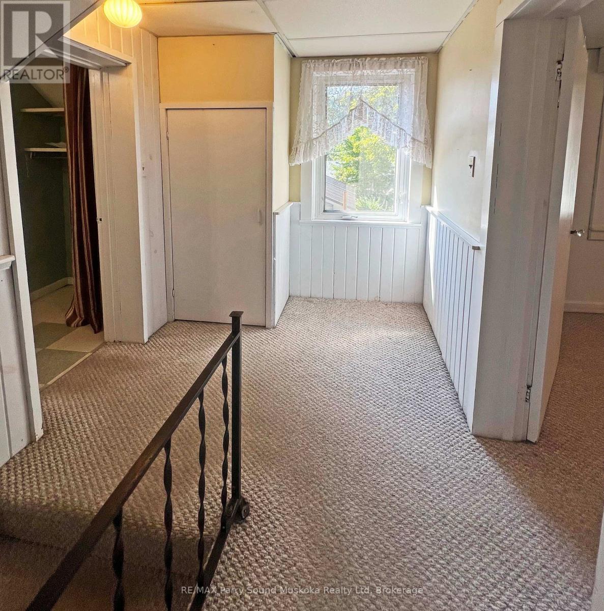 46 Waubeek Street, Parry Sound, Ontario  P2A 1C2 - Photo 16 - X12407401