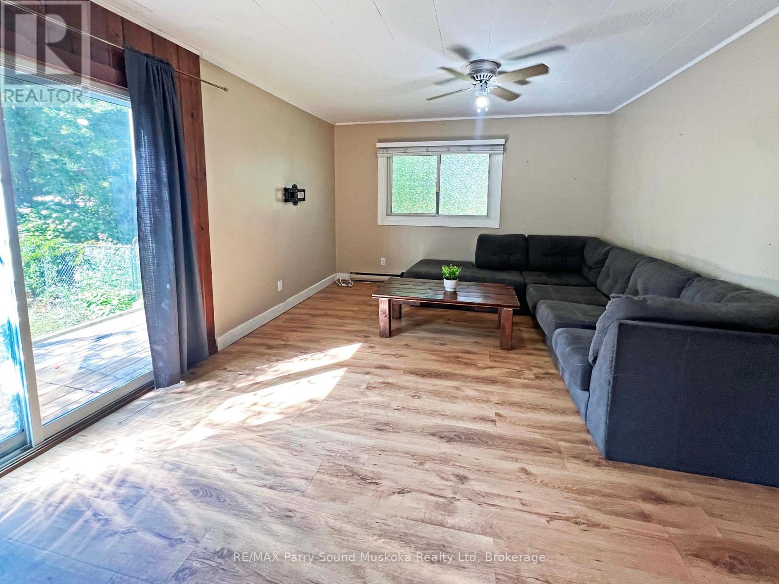 46 Waubeek Street, Parry Sound, Ontario  P2A 1C2 - Photo 35 - X12407401
