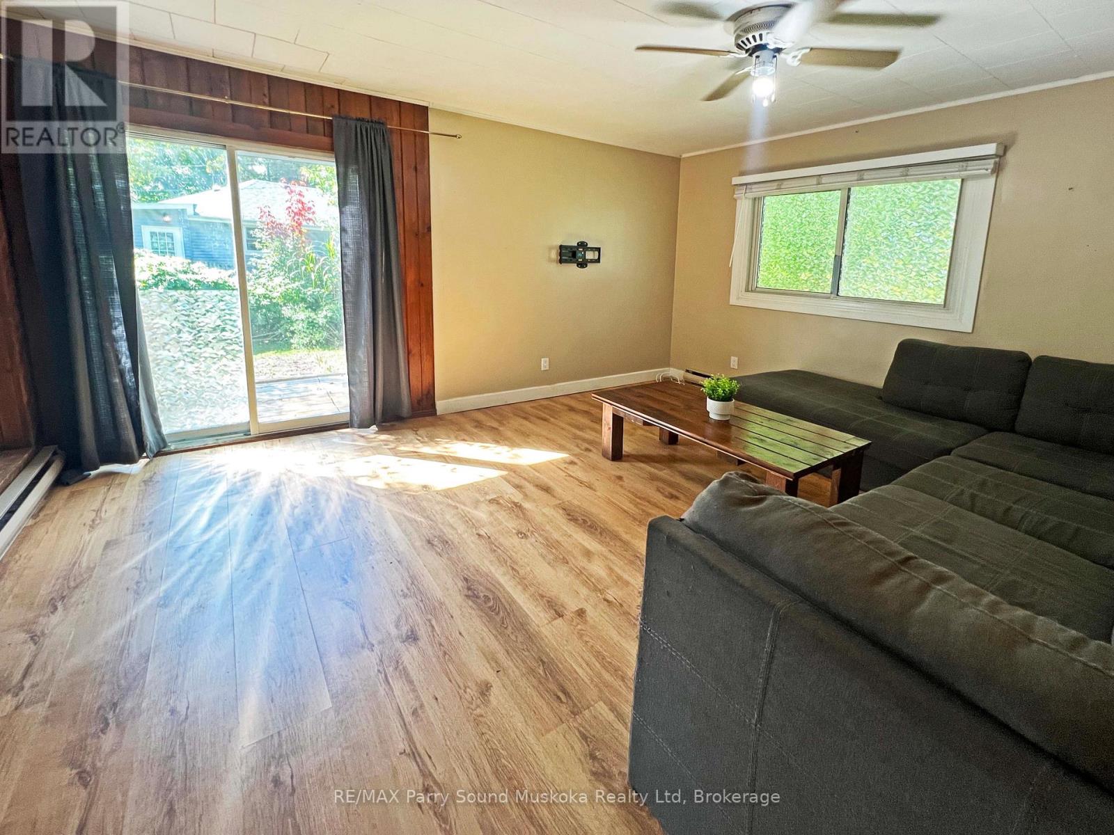 46 Waubeek Street, Parry Sound, Ontario  P2A 1C2 - Photo 36 - X12407401