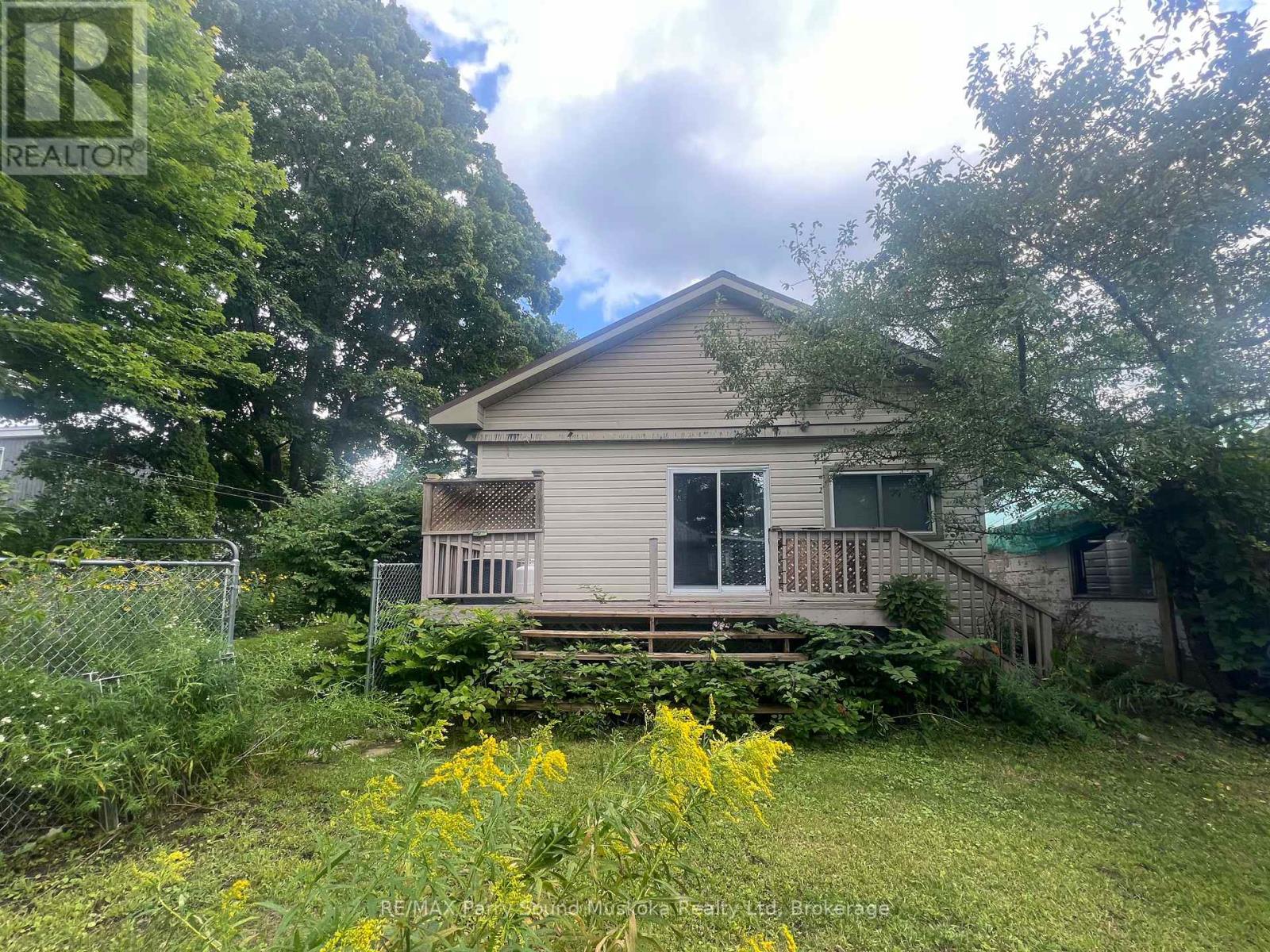 46 Waubeek Street, Parry Sound, Ontario  P2A 1C2 - Photo 44 - X12407401