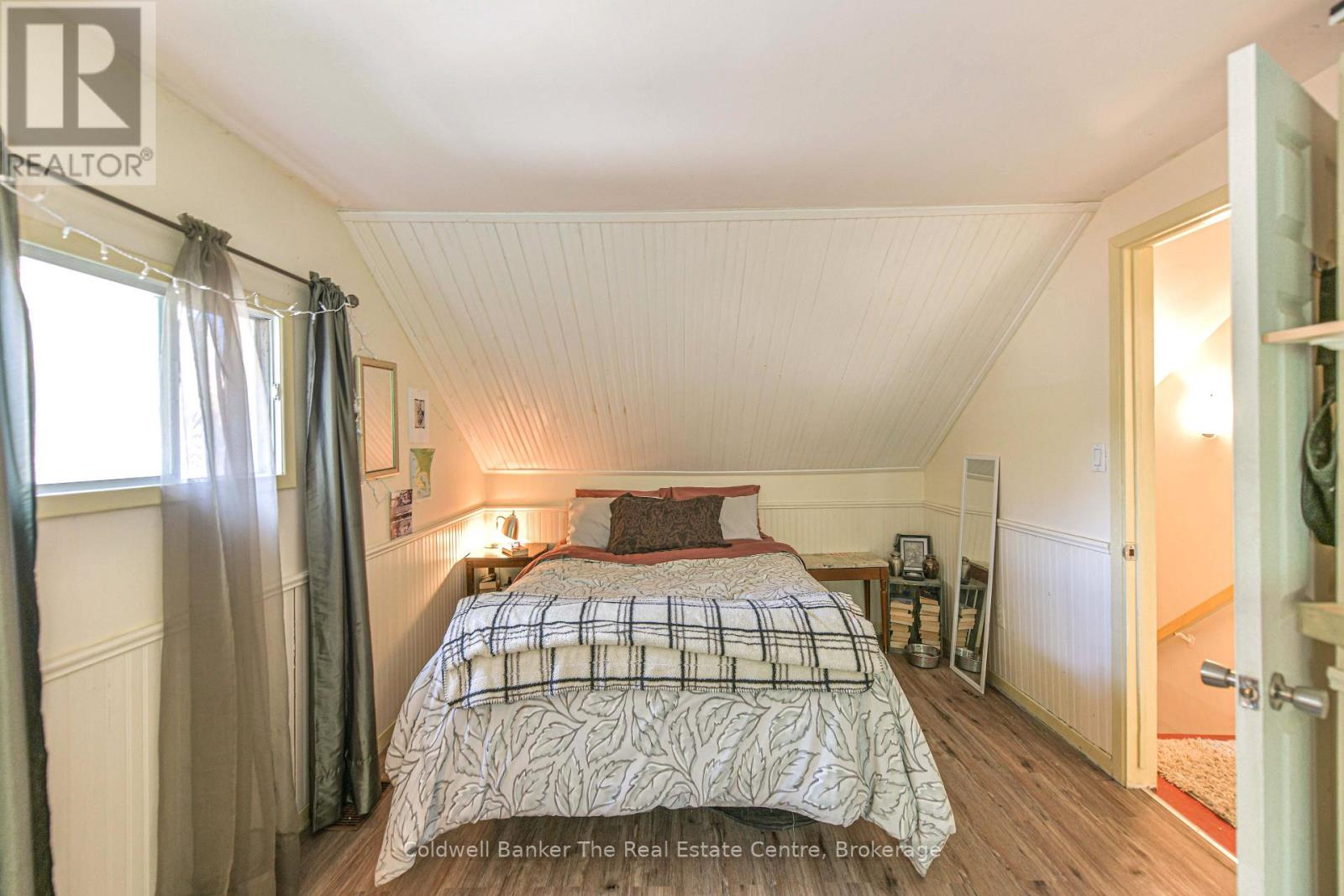 35 Mcdonald Street, Bracebridge, Ontario  P1L 2C2 - Photo 34 - X12407424