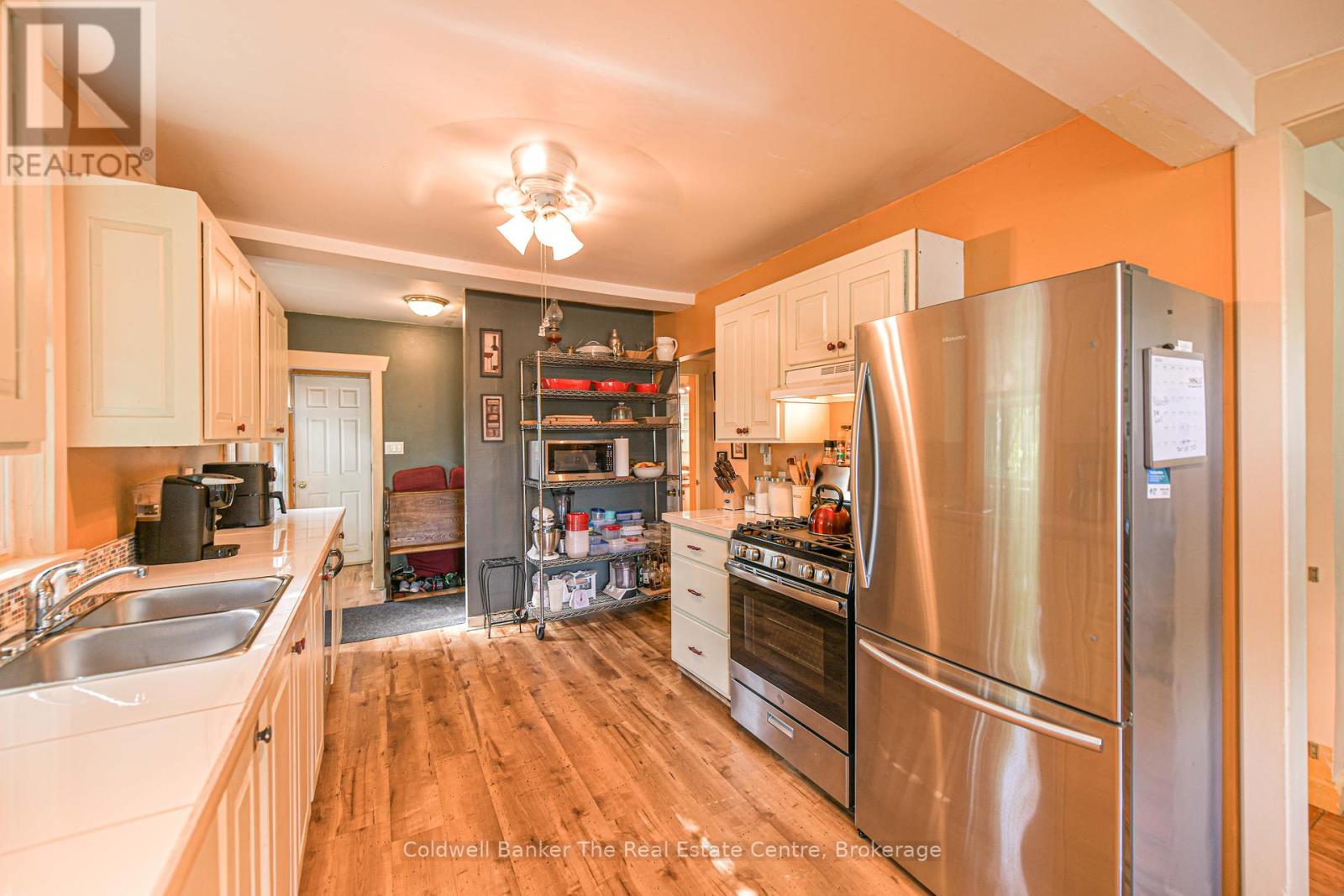 35 Mcdonald Street, Bracebridge, Ontario  P1L 2C2 - Photo 7 - X12407424