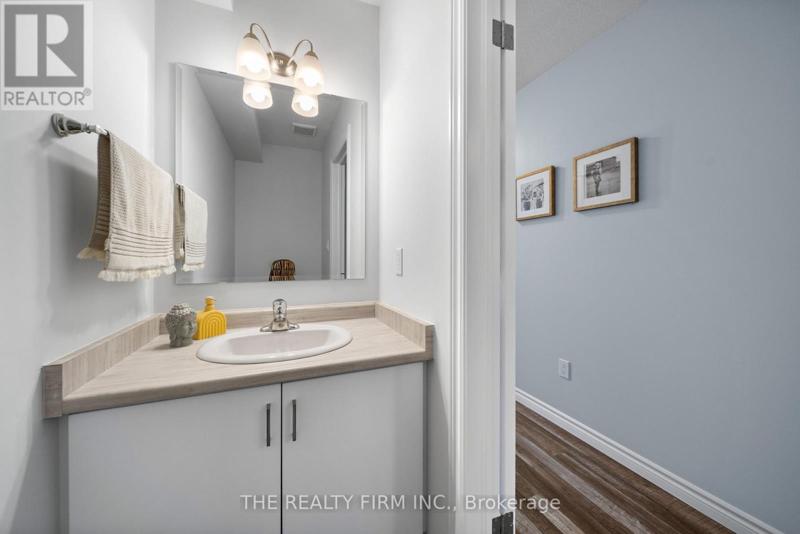 376 Bradshaw Drive, Stratford, Ontario  N5A 0K2 - Photo 7 - X12407404