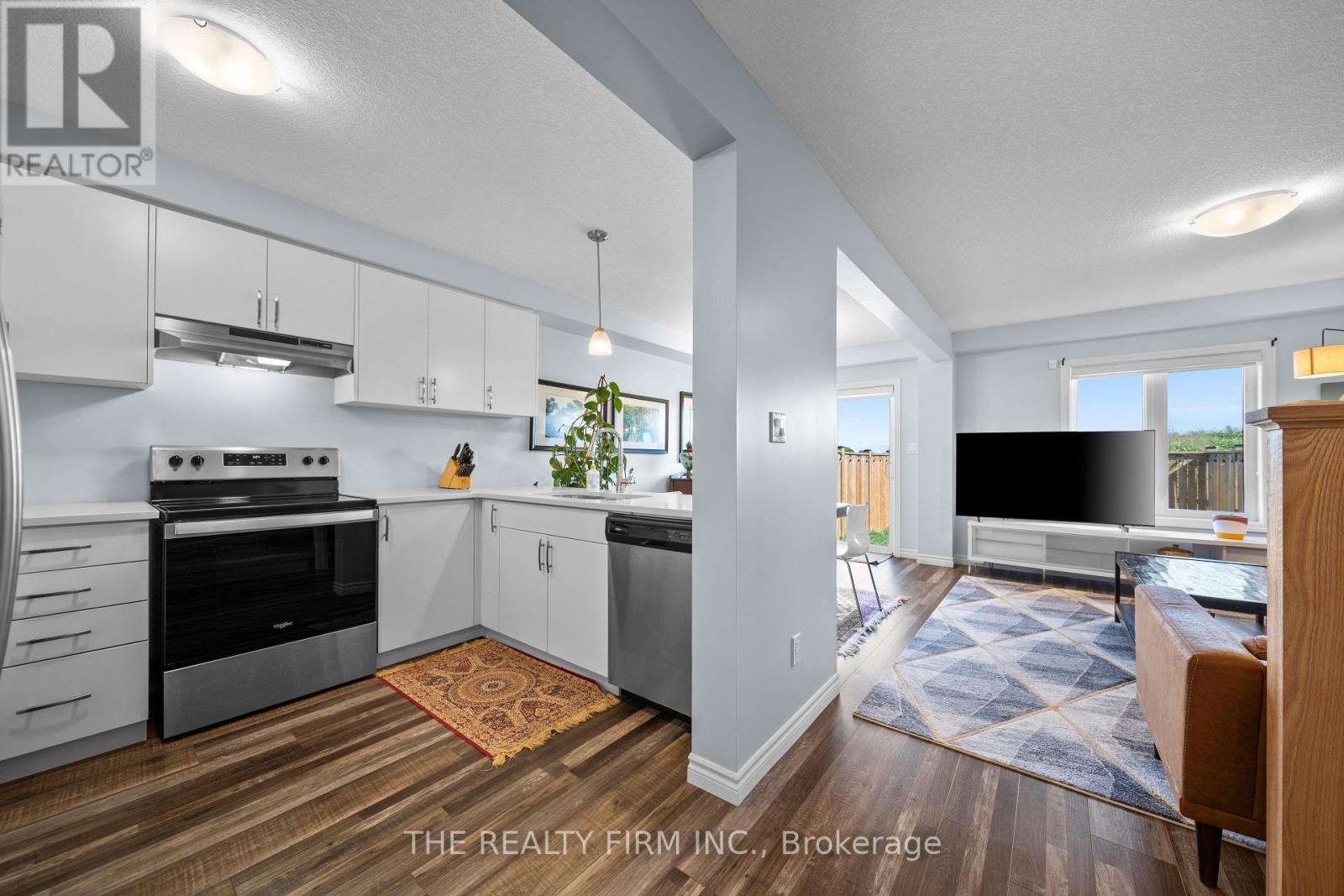 376 Bradshaw Drive, Stratford, Ontario  N5A 0K2 - Photo 9 - X12407404