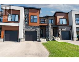 376 BRADSHAW DRIVE, Stratford, Ontario