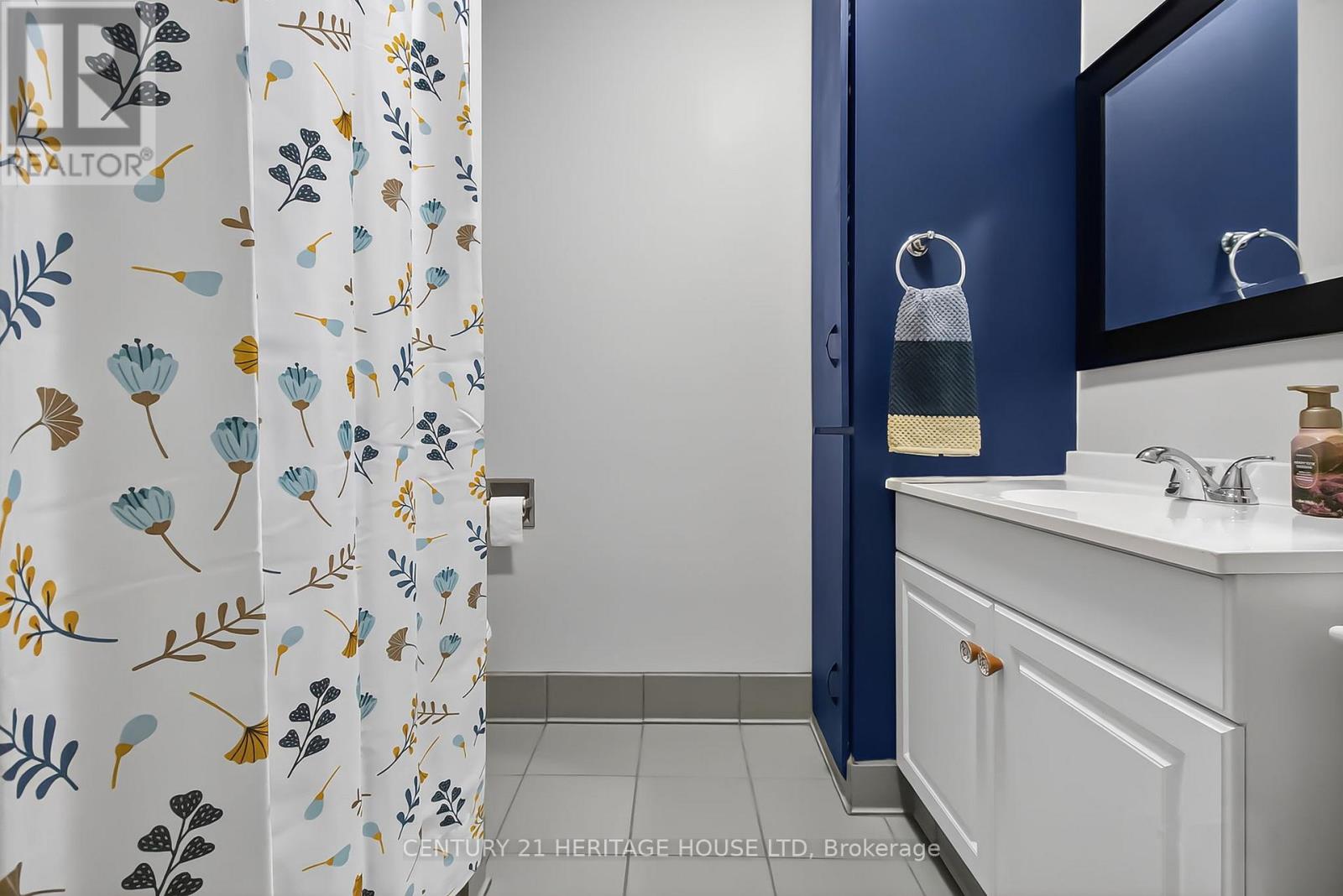 61 Regent Street S, St. Thomas, Ontario  N5R 2A4 - Photo 10 - X12407420