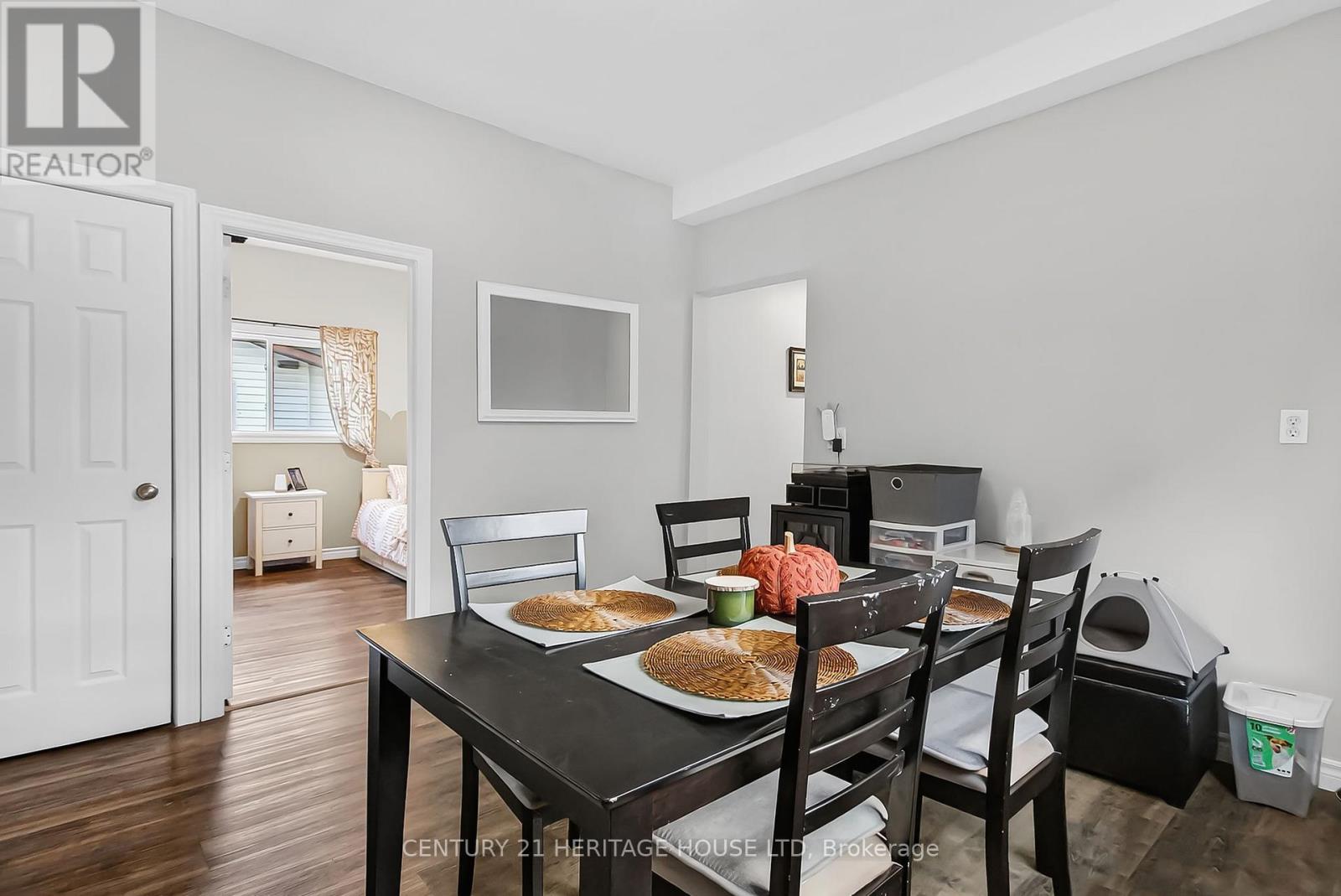 61 Regent Street S, St. Thomas, Ontario  N5R 2A4 - Photo 12 - X12407420