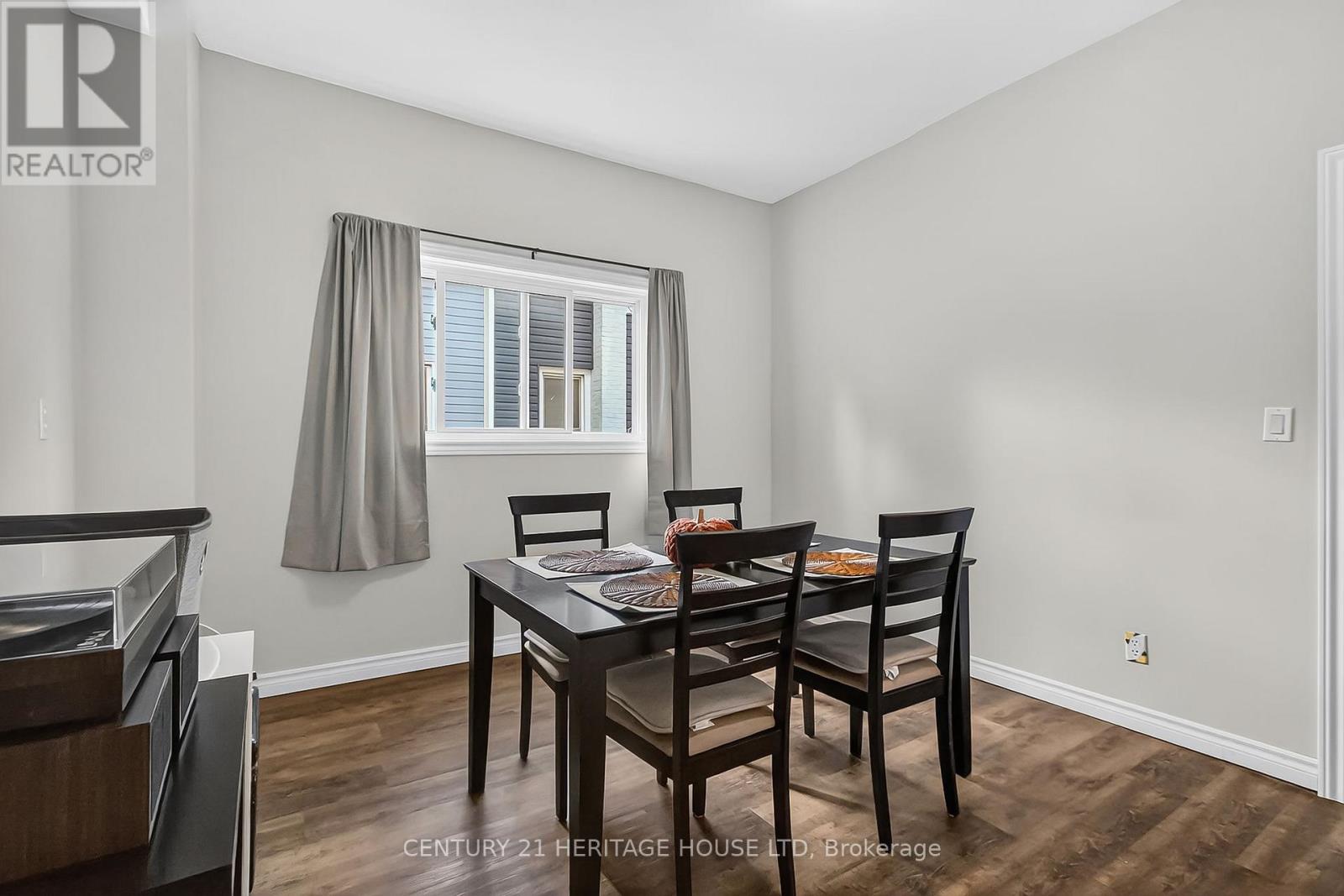 61 Regent Street S, St. Thomas, Ontario  N5R 2A4 - Photo 13 - X12407420