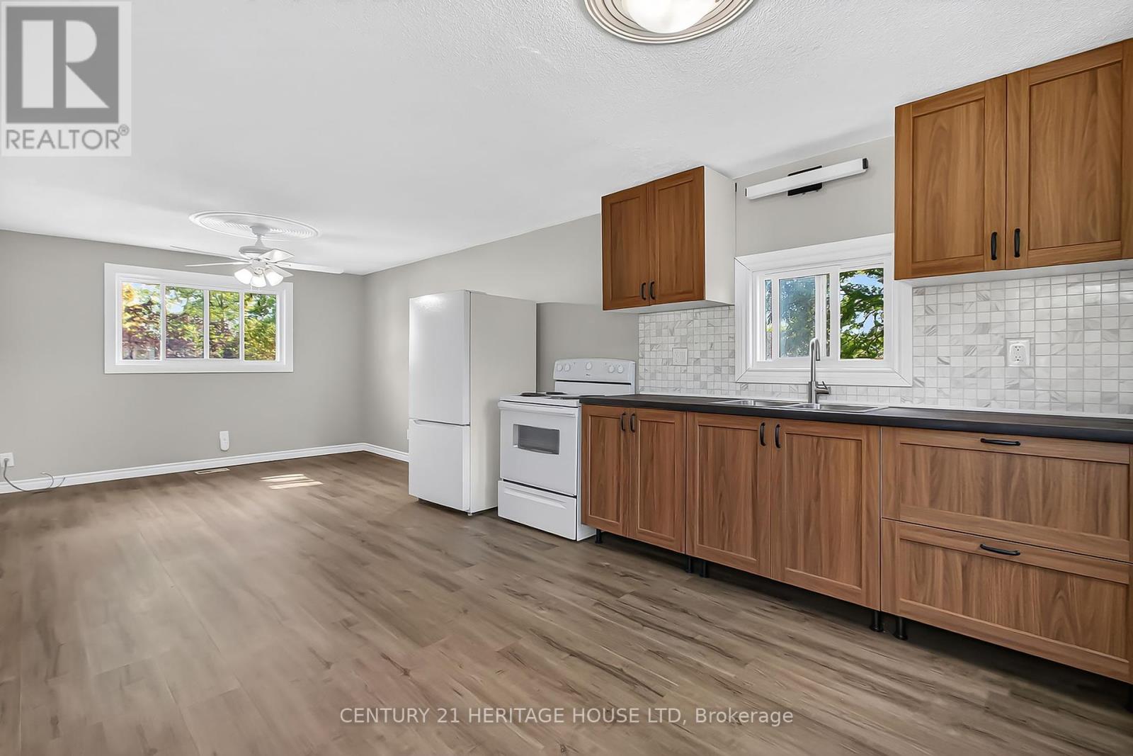 61 Regent Street S, St. Thomas, Ontario  N5R 2A4 - Photo 28 - X12407420