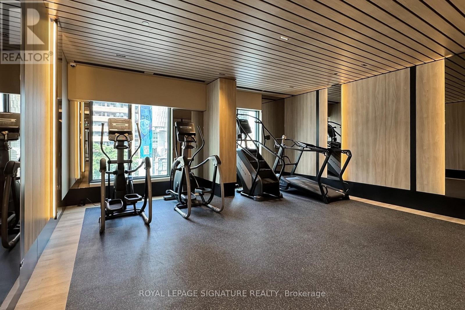 1905 - 252 Church Street, Toronto, Ontario  M5B 0E6 - Photo 31 - C12407251