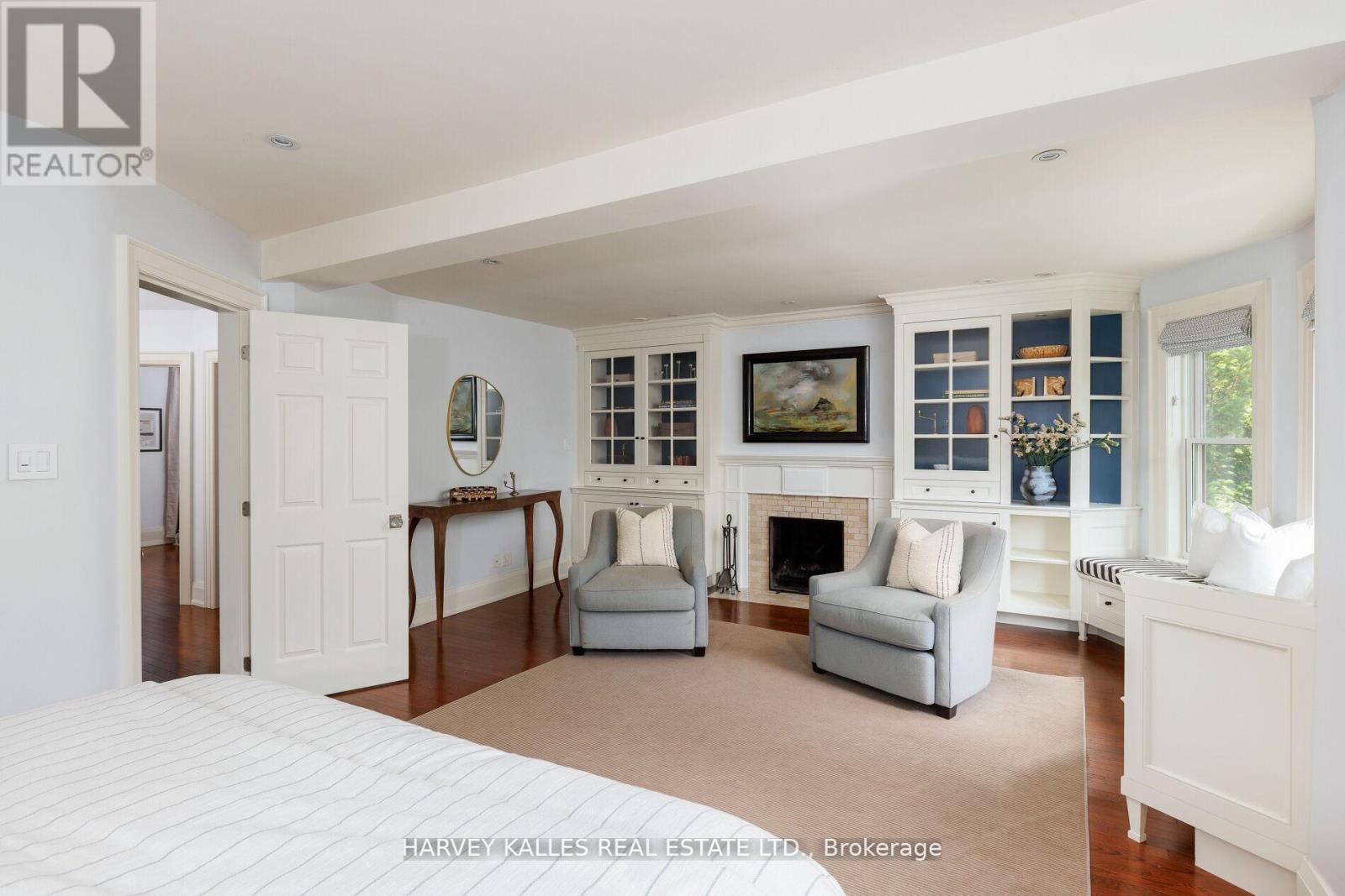 8 Edgewood Crescent, Toronto (Rosedale-Moore Park), Ontario  M4W 3A9 - Photo 23 - C12407278