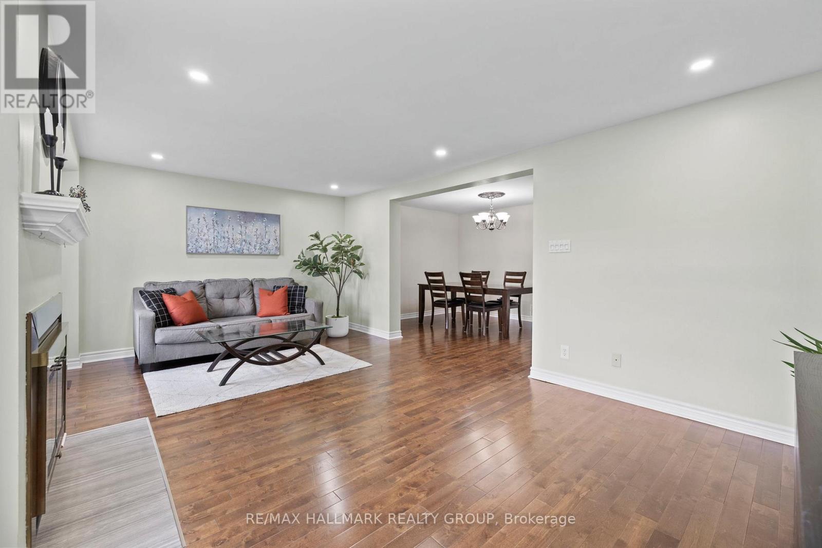 1951 Ashmont Street, Ottawa, Ontario  K1C 7B9 - Photo 10 - X12407343