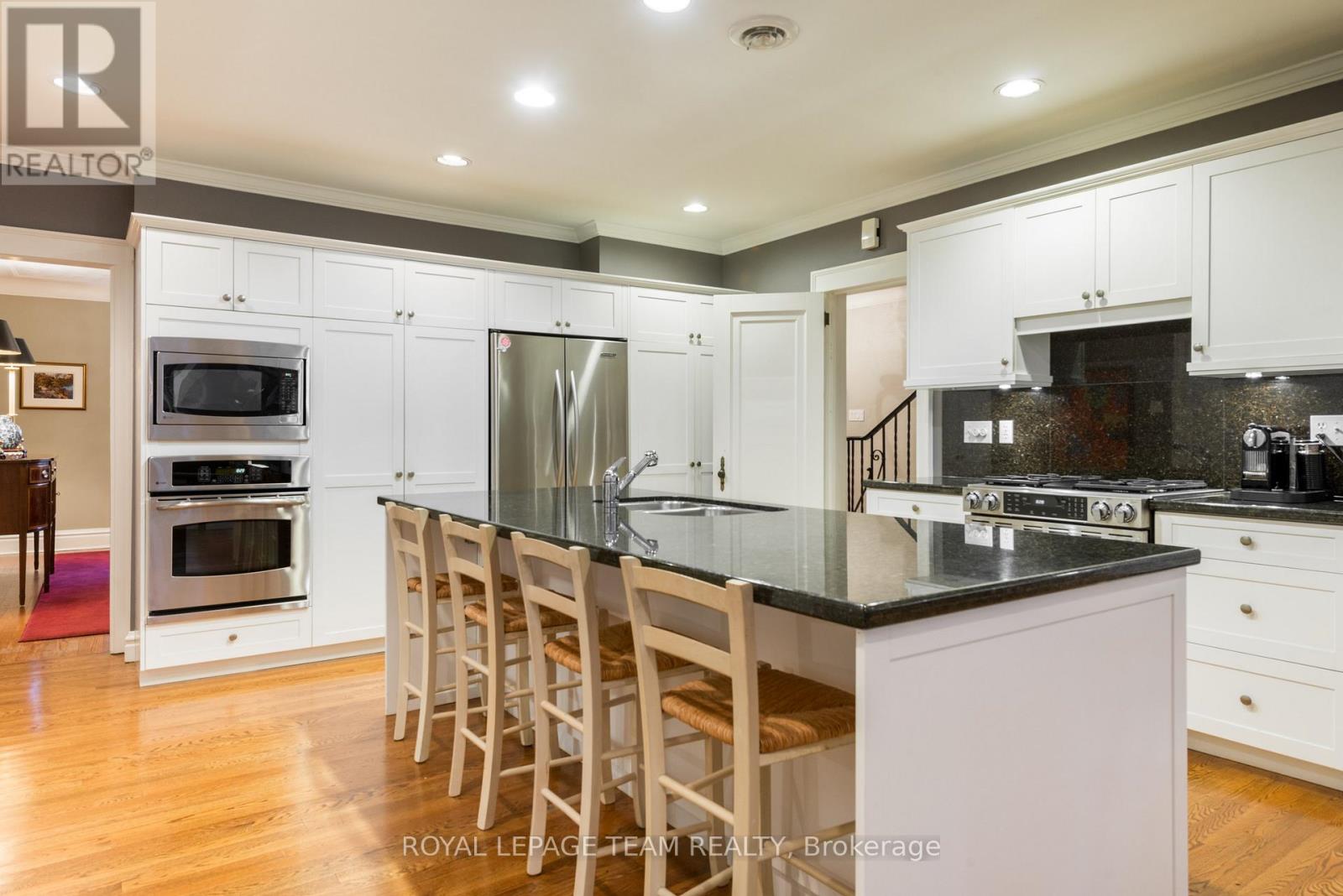 251 Park Road, Ottawa, Ontario  K1M 0C9 - Photo 5 - X12407423