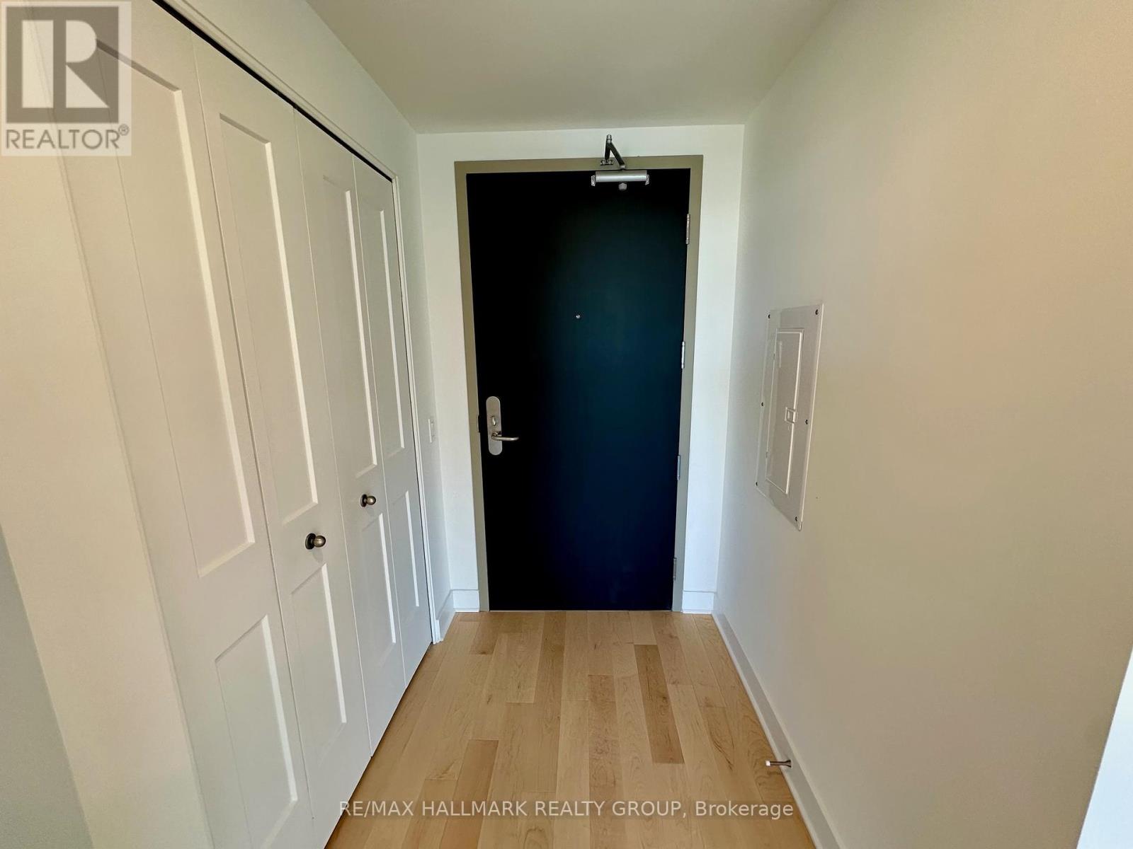2001 - 180 George Street, Ottawa, Ontario  K1N 0G8 - Photo 2 - X12407427