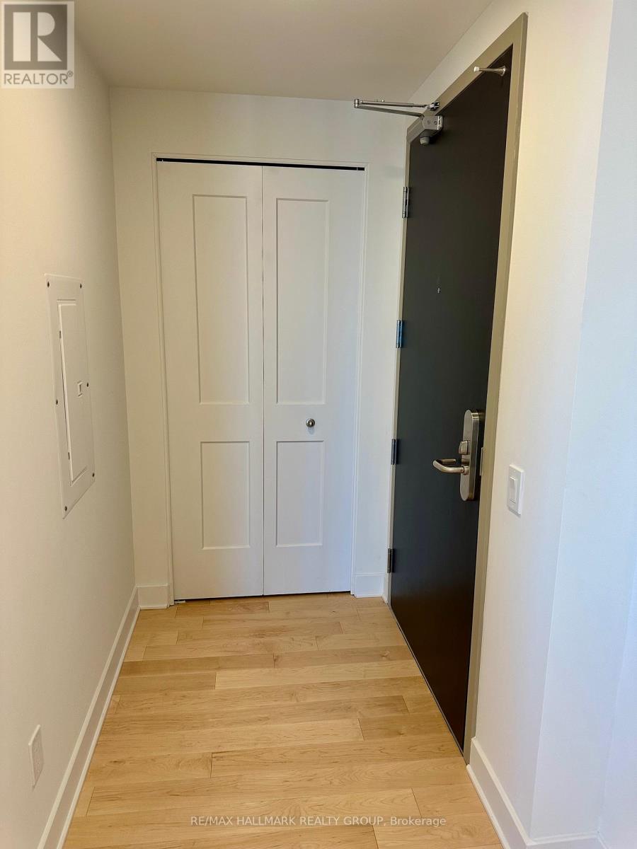 2006 - 180 George Street, Ottawa, Ontario  K1N 0G8 - Photo 2 - X12407430